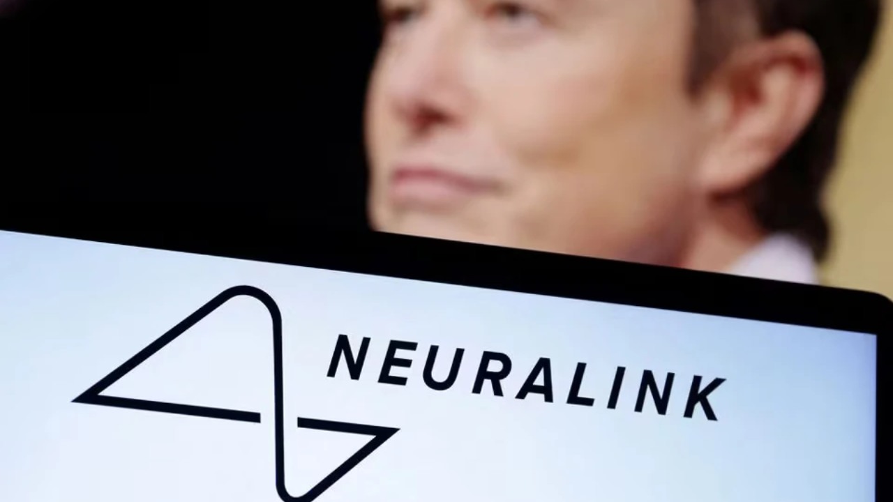 neuralink elon musk chip cabeza humana