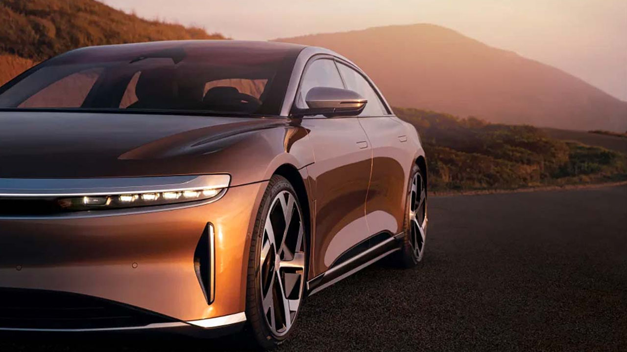 Lucid Air Pure 2025