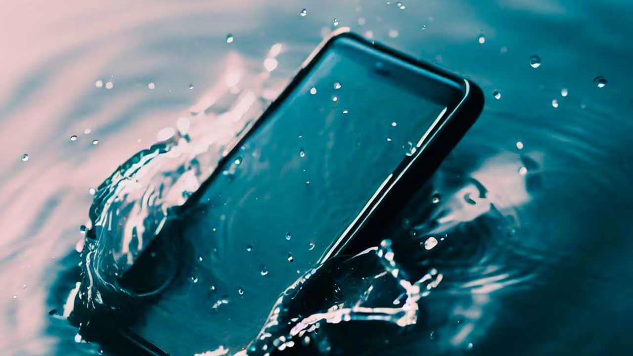 Smartphone Smartphone mojado Smartphone en agua agua cómo quitar el agua de un smartphone YouTube